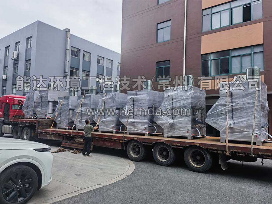 湿式除尘工作台发货照1 湿式除尘工作台发货照1