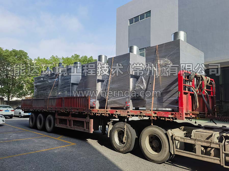 防爆湿式除尘工作台装车发货照4 防爆湿式除尘工作台装车发货照4